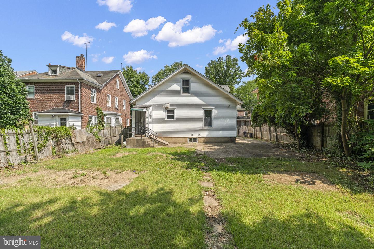 39 Maple Ave Property Photo 37