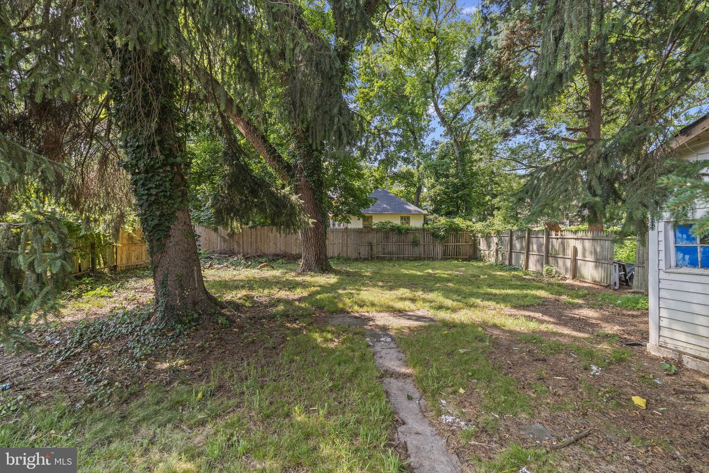 39 Maple Ave Property Photo 38
