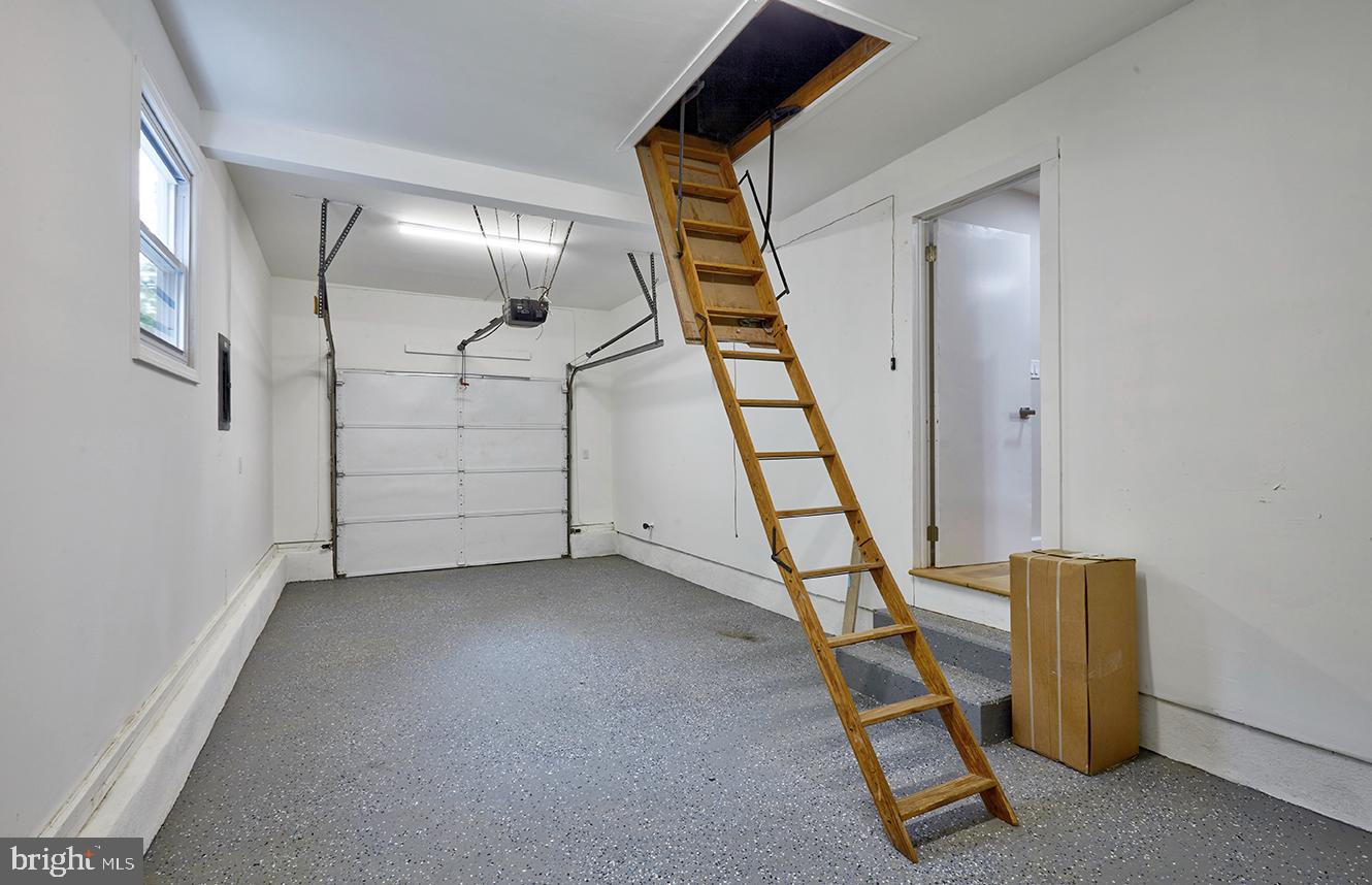 48 Terrill Ave Property Photo 16