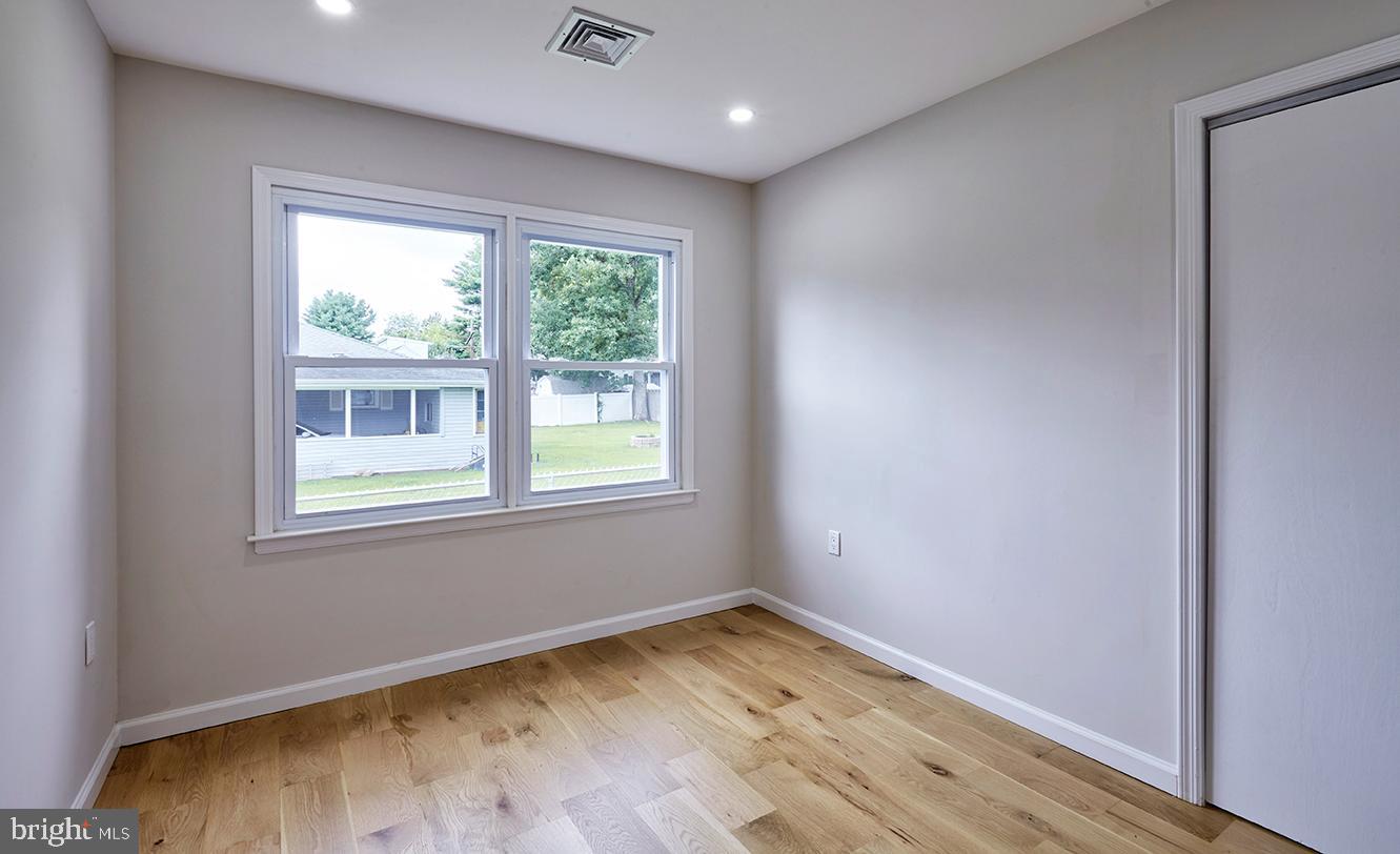 48 Terrill Ave Property Photo 28