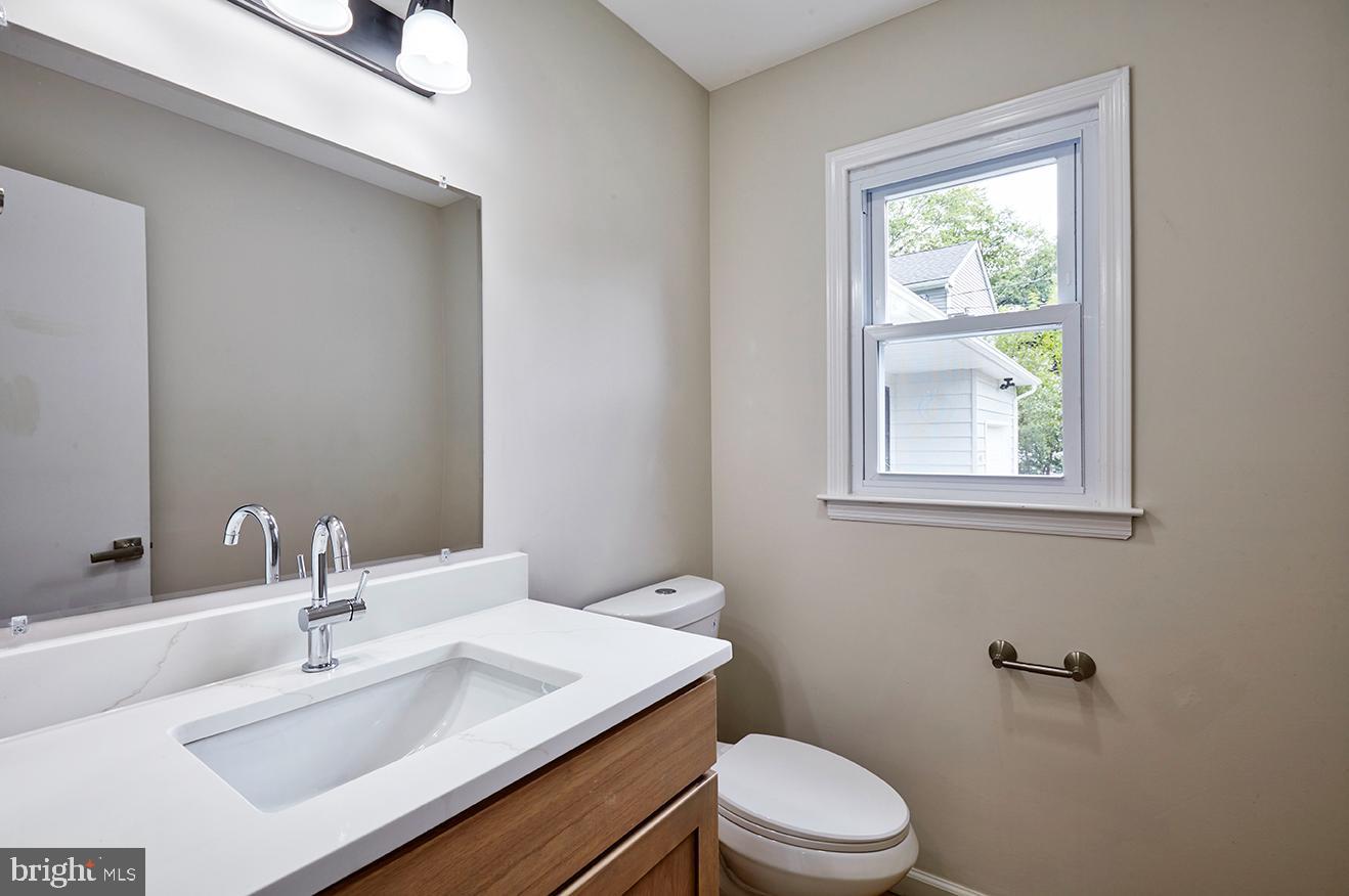 48 Terrill Ave Property Photo 32