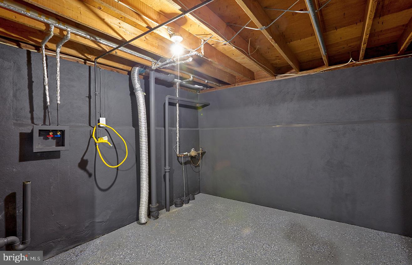 48 Terrill Ave Property Photo 34