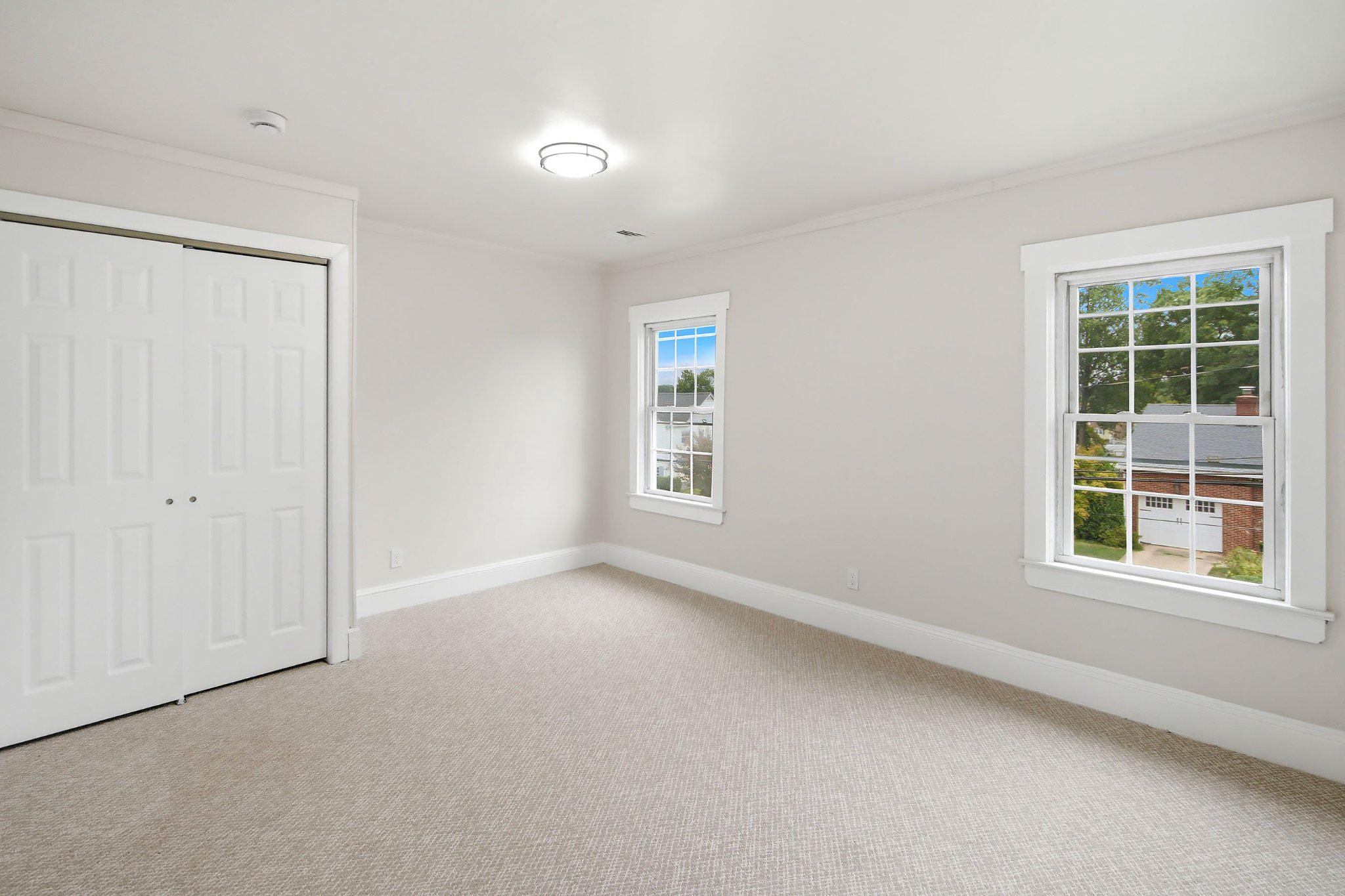 77 Morton Ave Property Photo 21