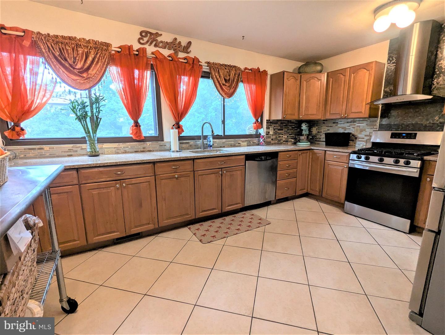 123 Howsington Pl Property Photo 8