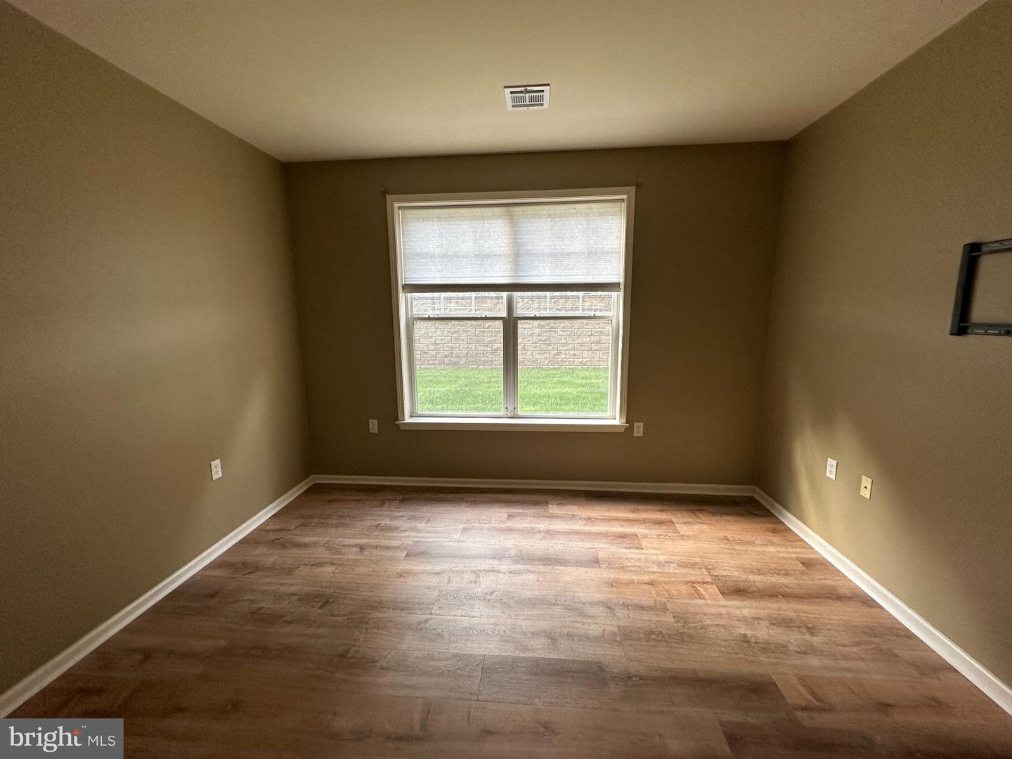 416 Masterson Ct Property Photo 22