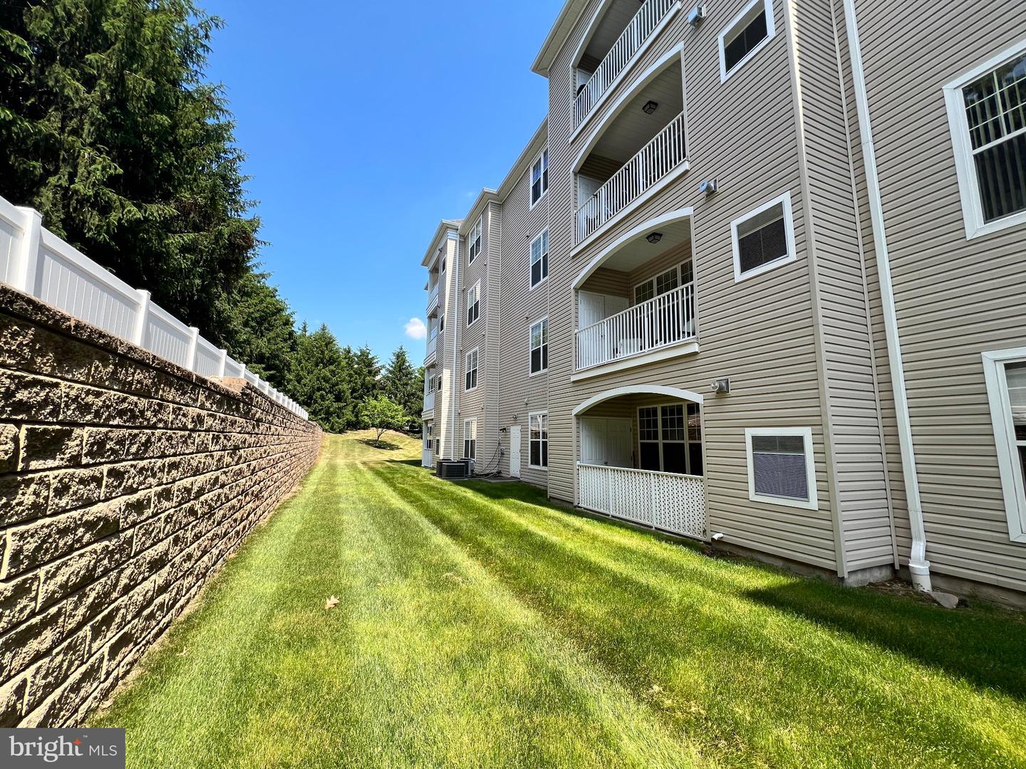 416 Masterson Ct Property Photo 29