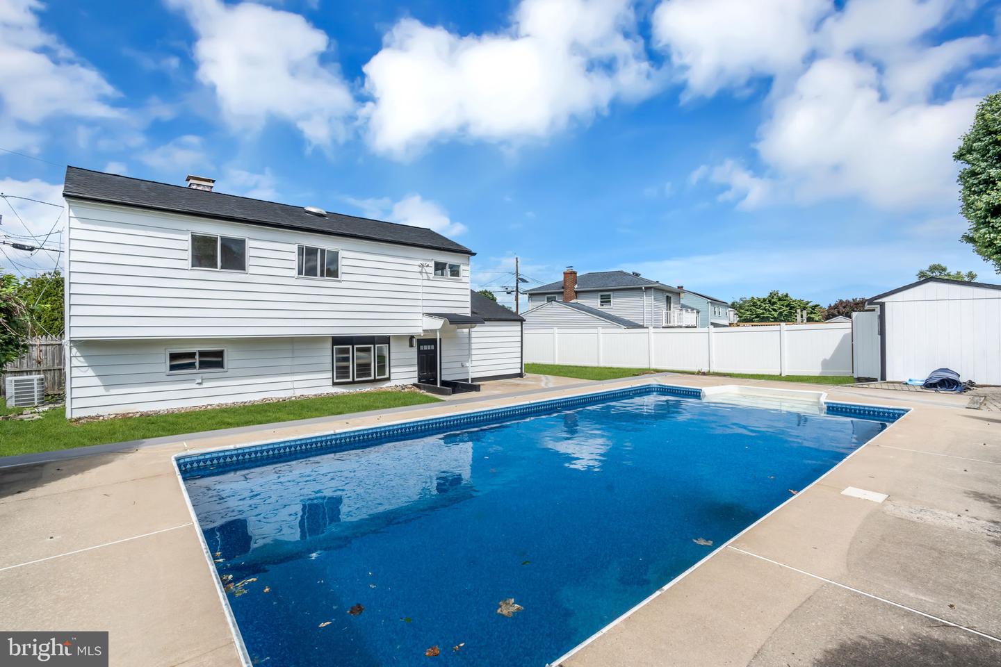 16 Falmouth Rd Property Photo 26