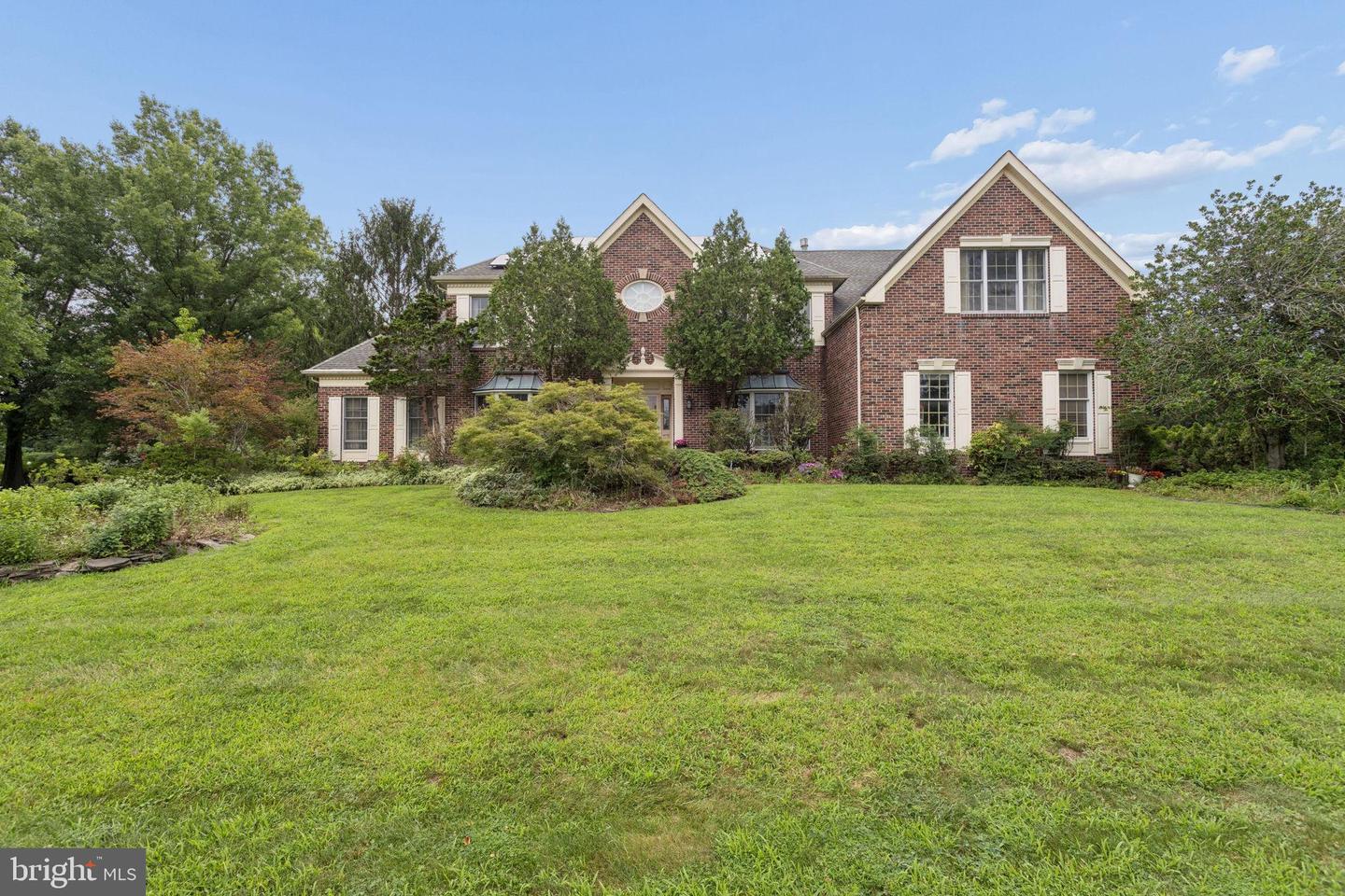 1 Chesapeake Ct Property Photo 1