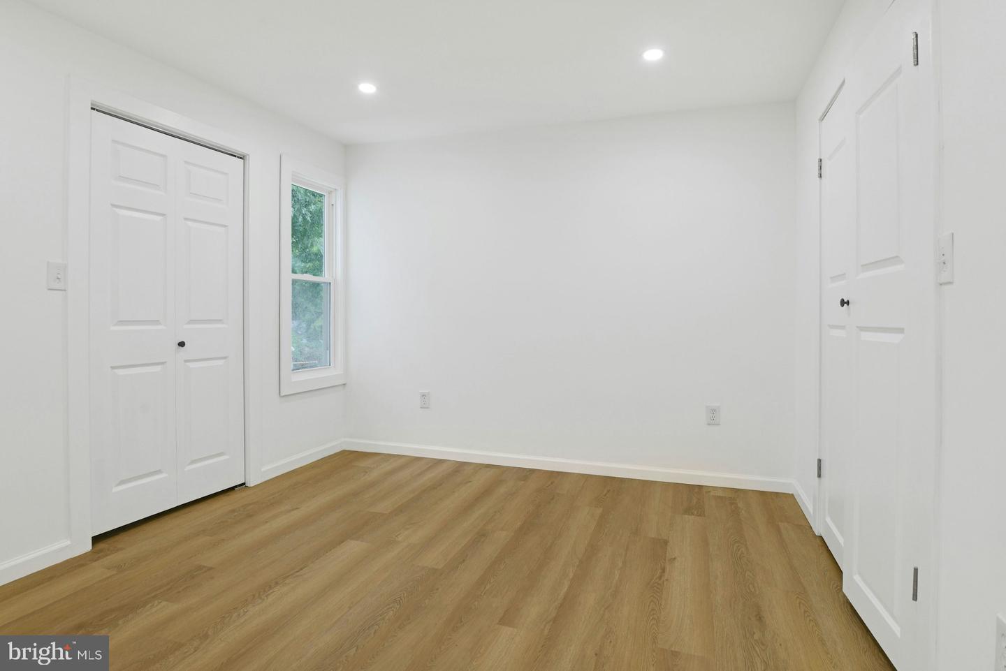 134 Grand Ave Property Photo 24