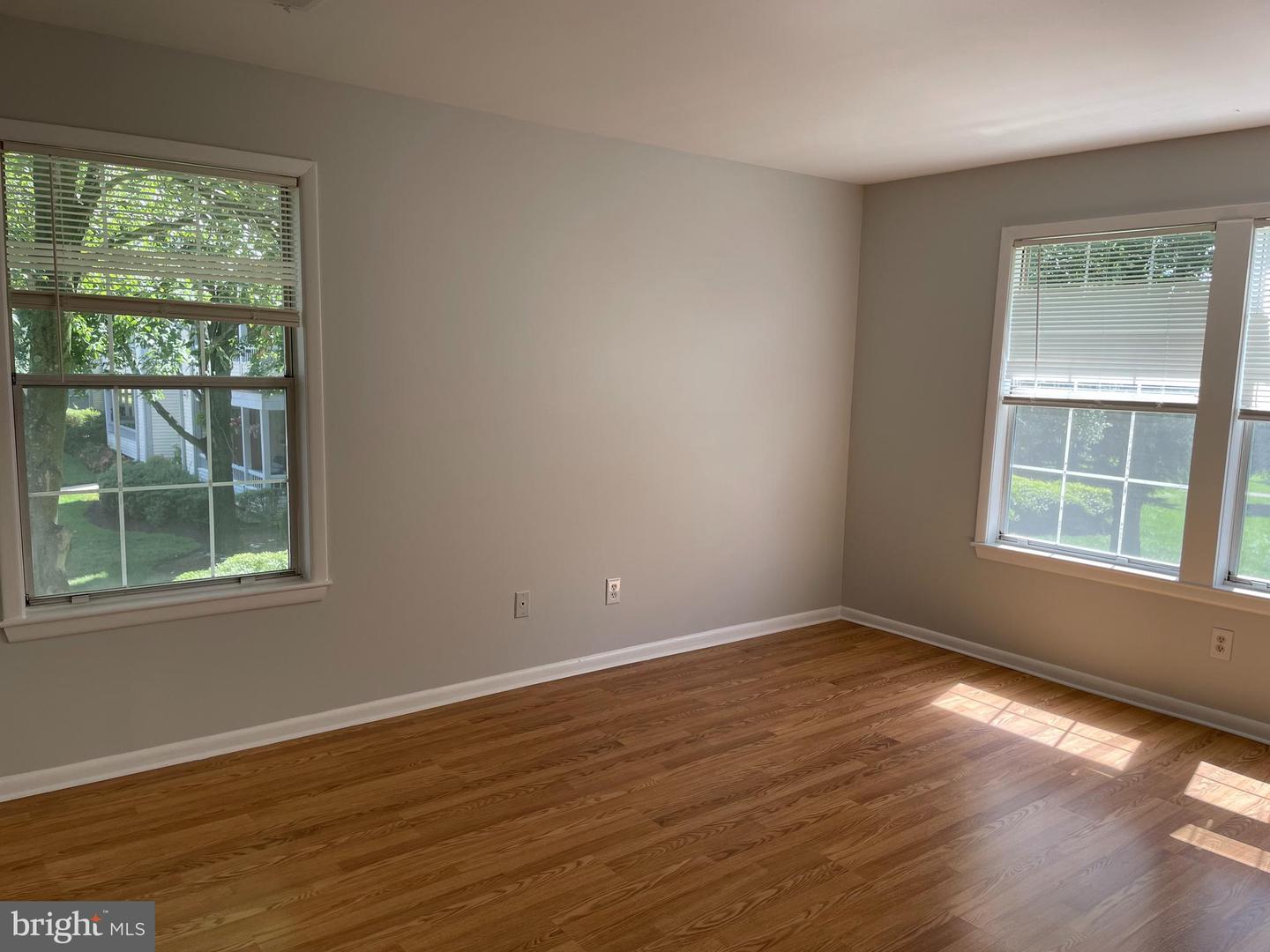 205 Salem Ct #6 Property Photo 11