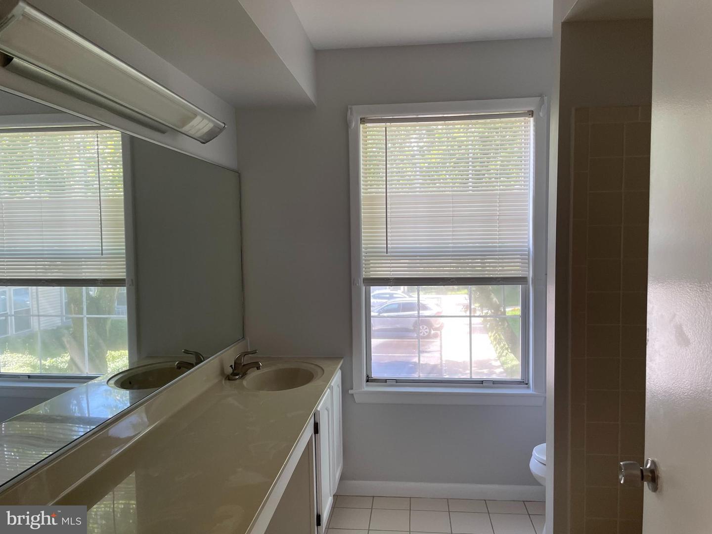 205 Salem Ct #6 Property Photo 13