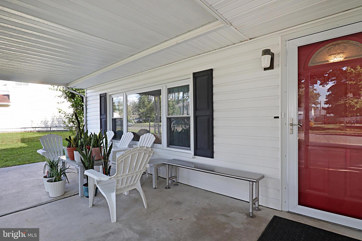 89 Barbara Lee Dr Property Photo 10