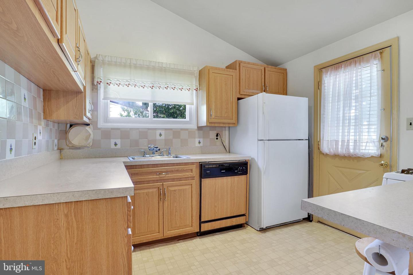 89 Barbara Lee Dr Property Photo 22