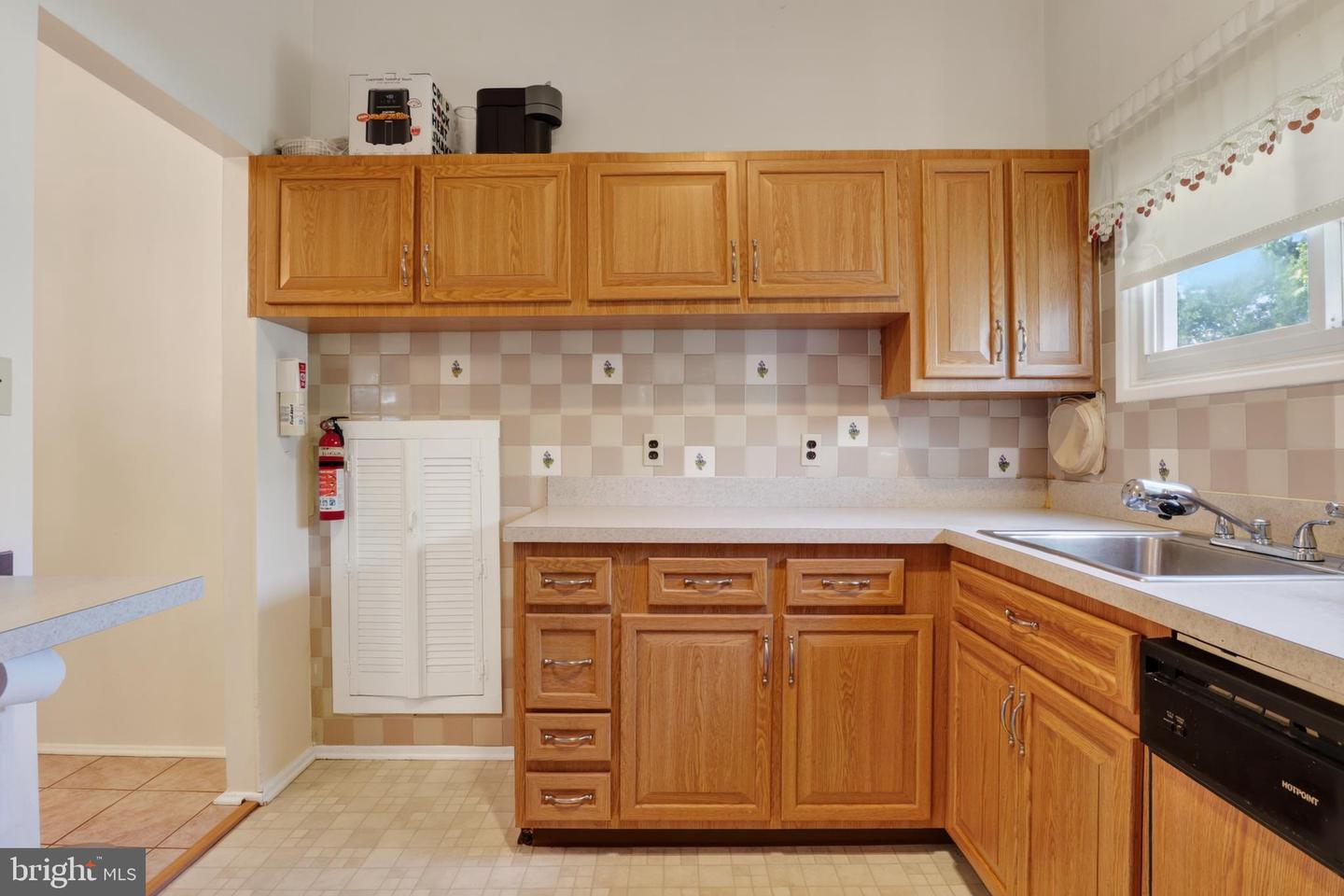89 Barbara Lee Dr Property Photo 23