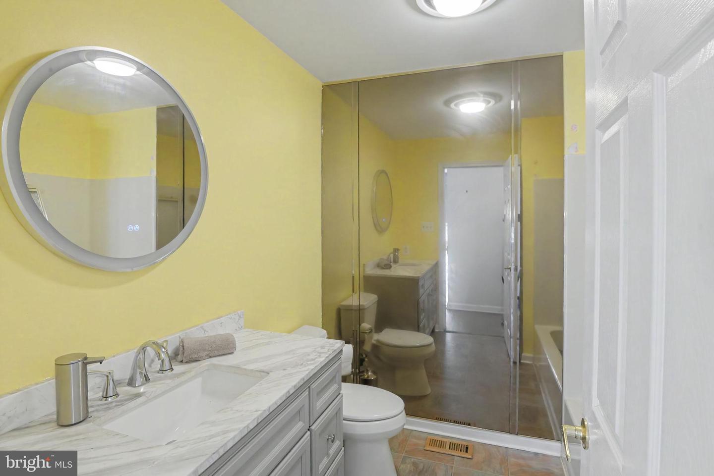 71 Homan Ave Property Photo 17
