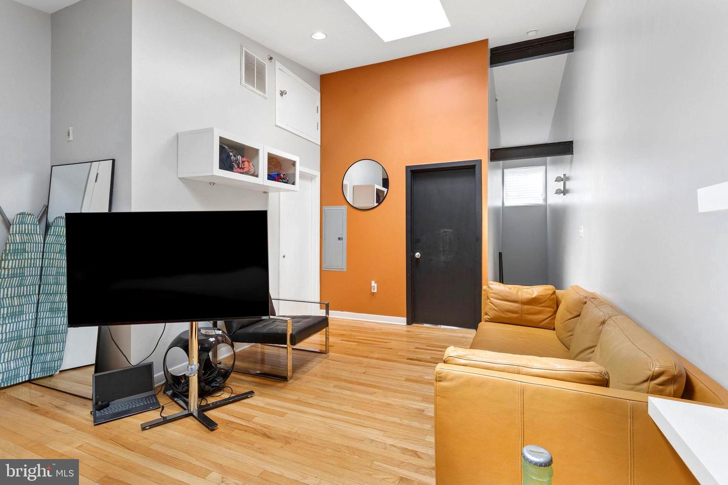 242 Centre St #4 Property Photo 13