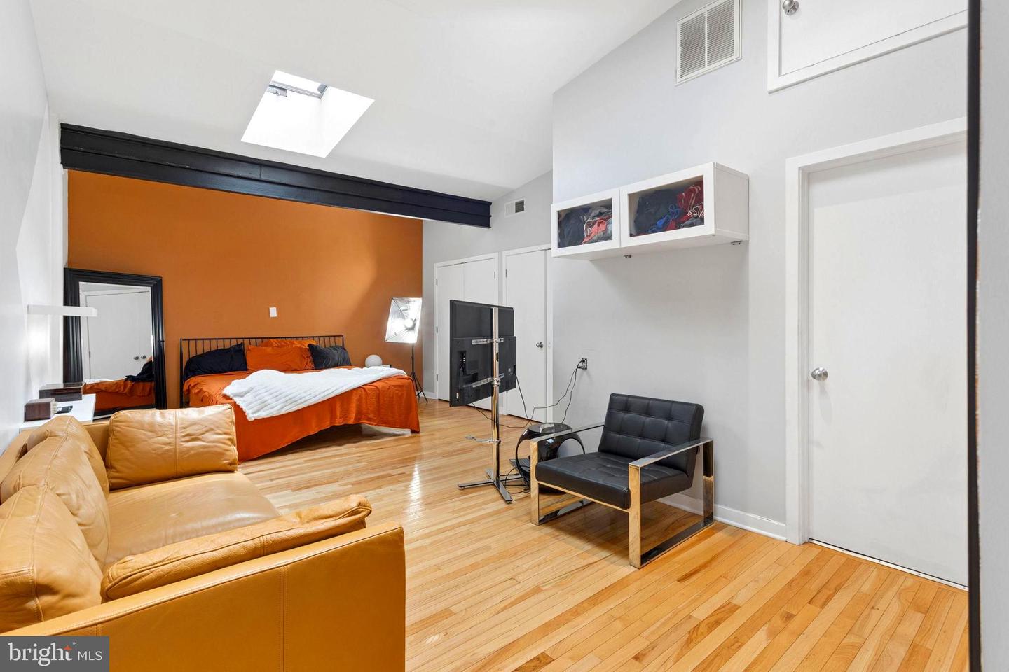 242 Centre St #4 Property Photo 15
