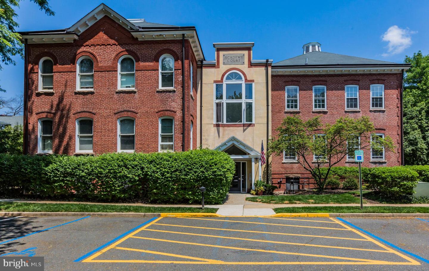 5 Academy Ct Property Photo 1