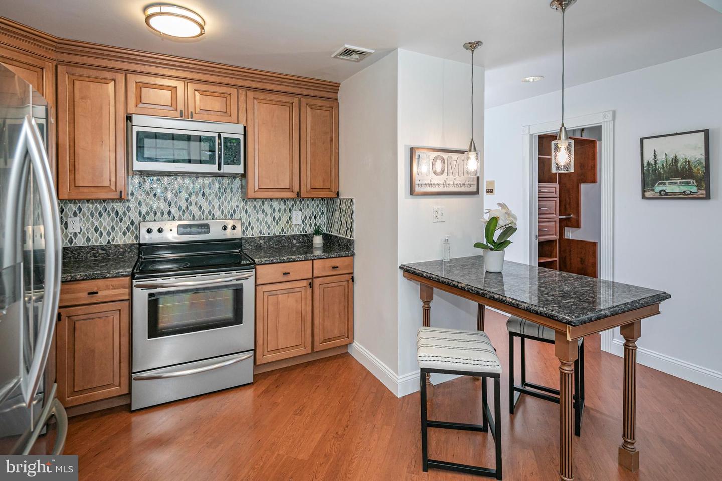5 Academy Ct Property Photo 8