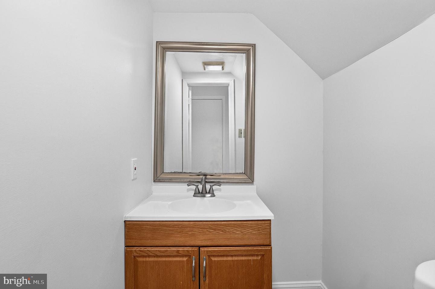 102 Teal Ct Property Photo 12