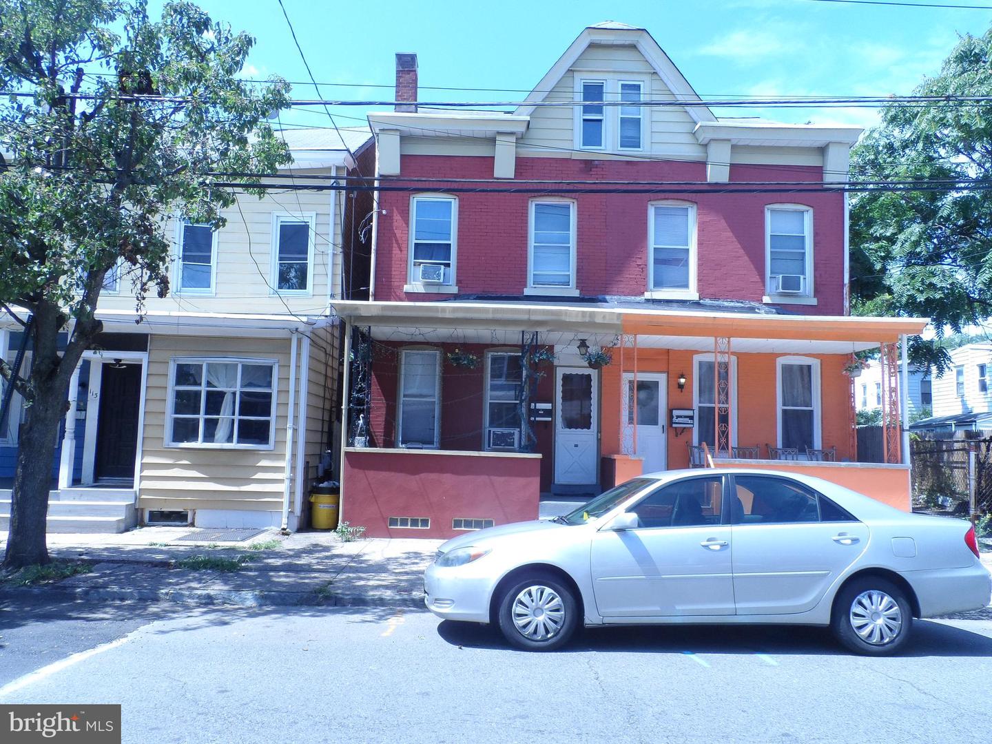 111 DIVISION ST