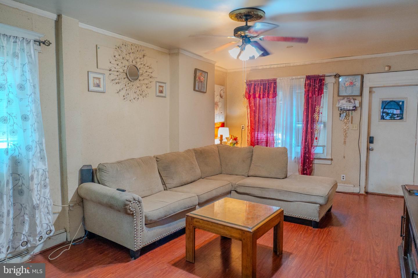 164 Barnt Ave Property Photo 3