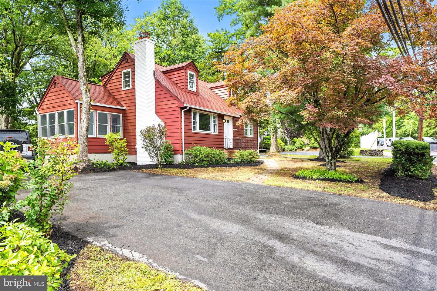 468 N Harrison St Property Photo 4