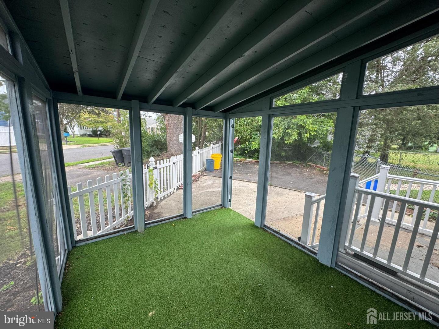 51 Kenwood Ter Property Photo 23