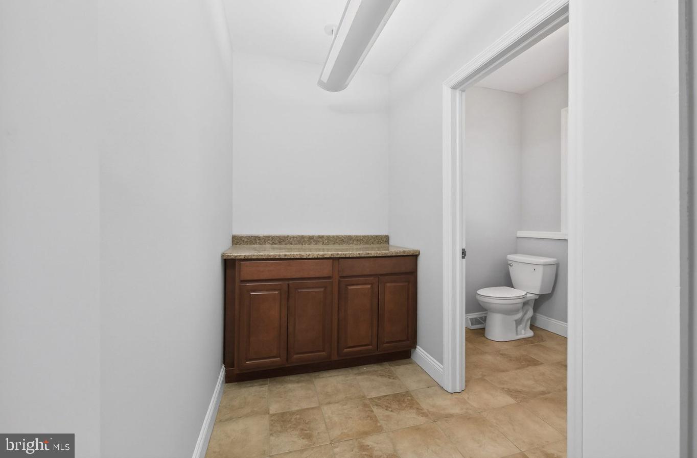 209 Lawrence Rd Property Photo 10