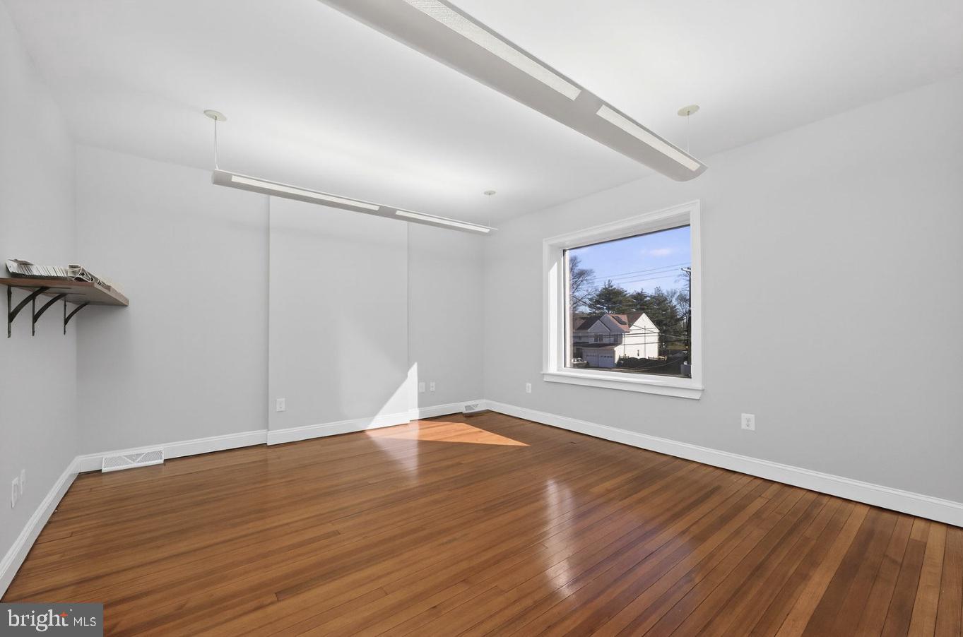 209 Lawrence Rd Property Photo 18