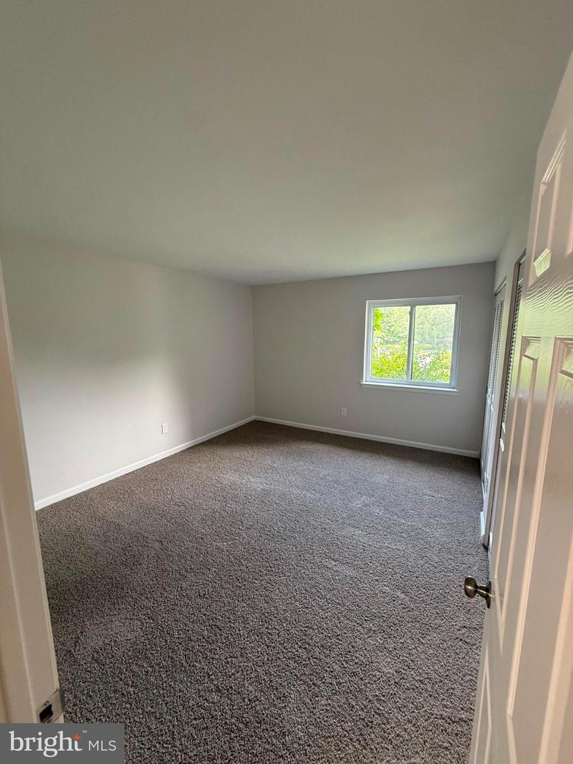 505 Meadow Woods Ln Property Photo 11