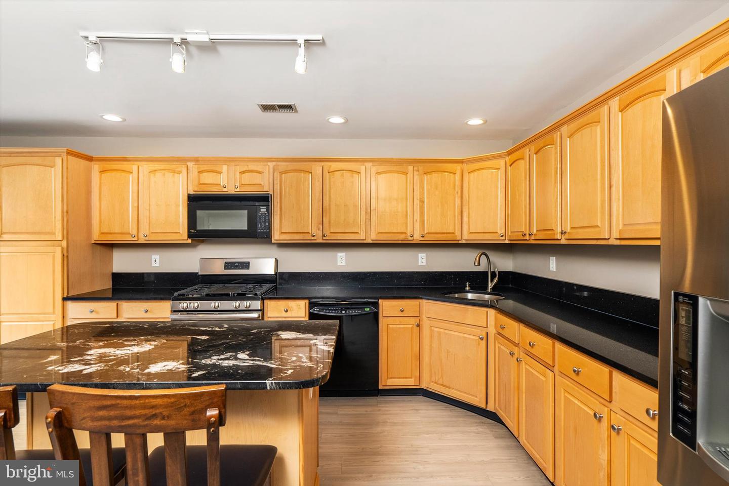 139 Coburn Rd Property Photo 15