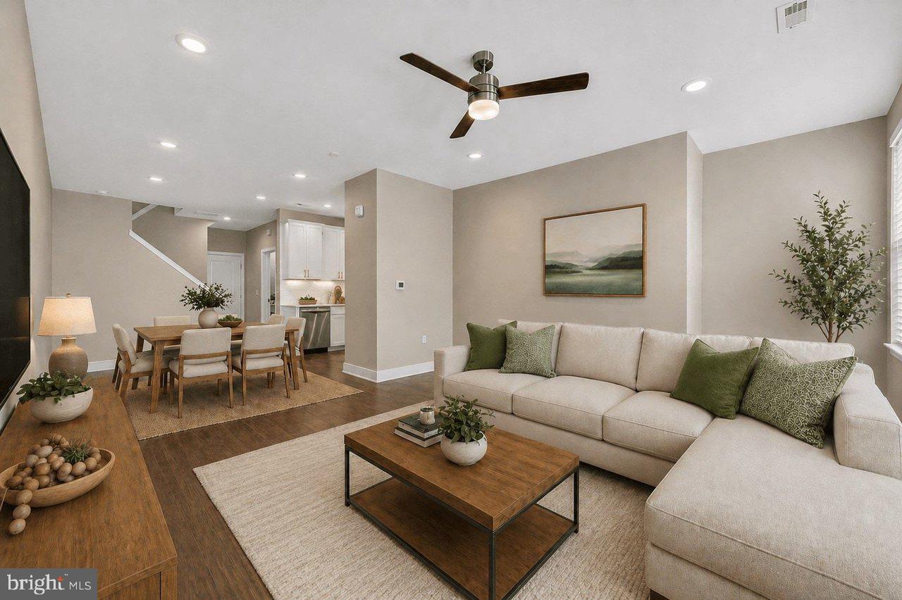 207 Aaron Truehart Way Property Photo 3
