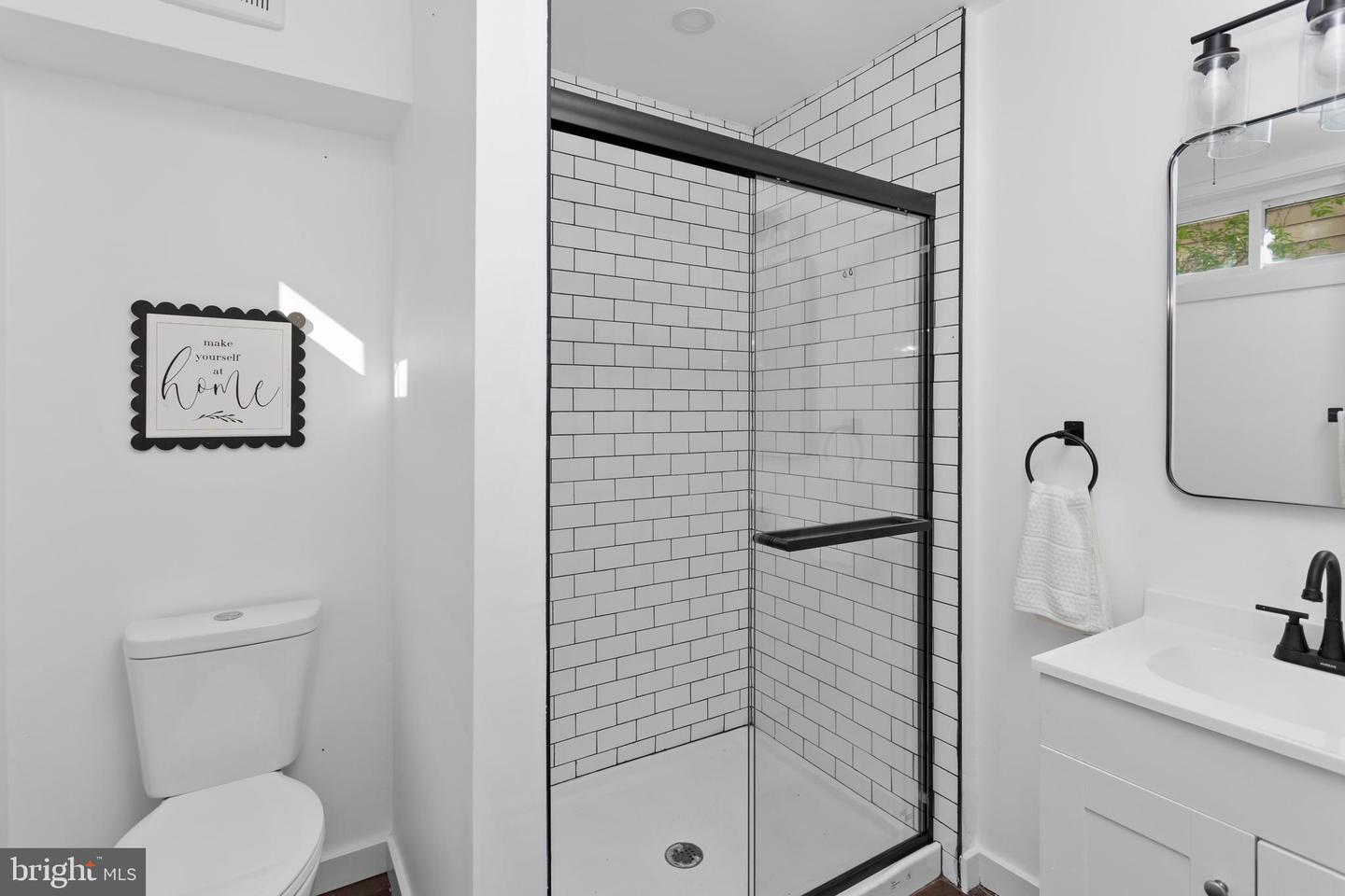 1498 Stuyvesant Ave Property Photo 29