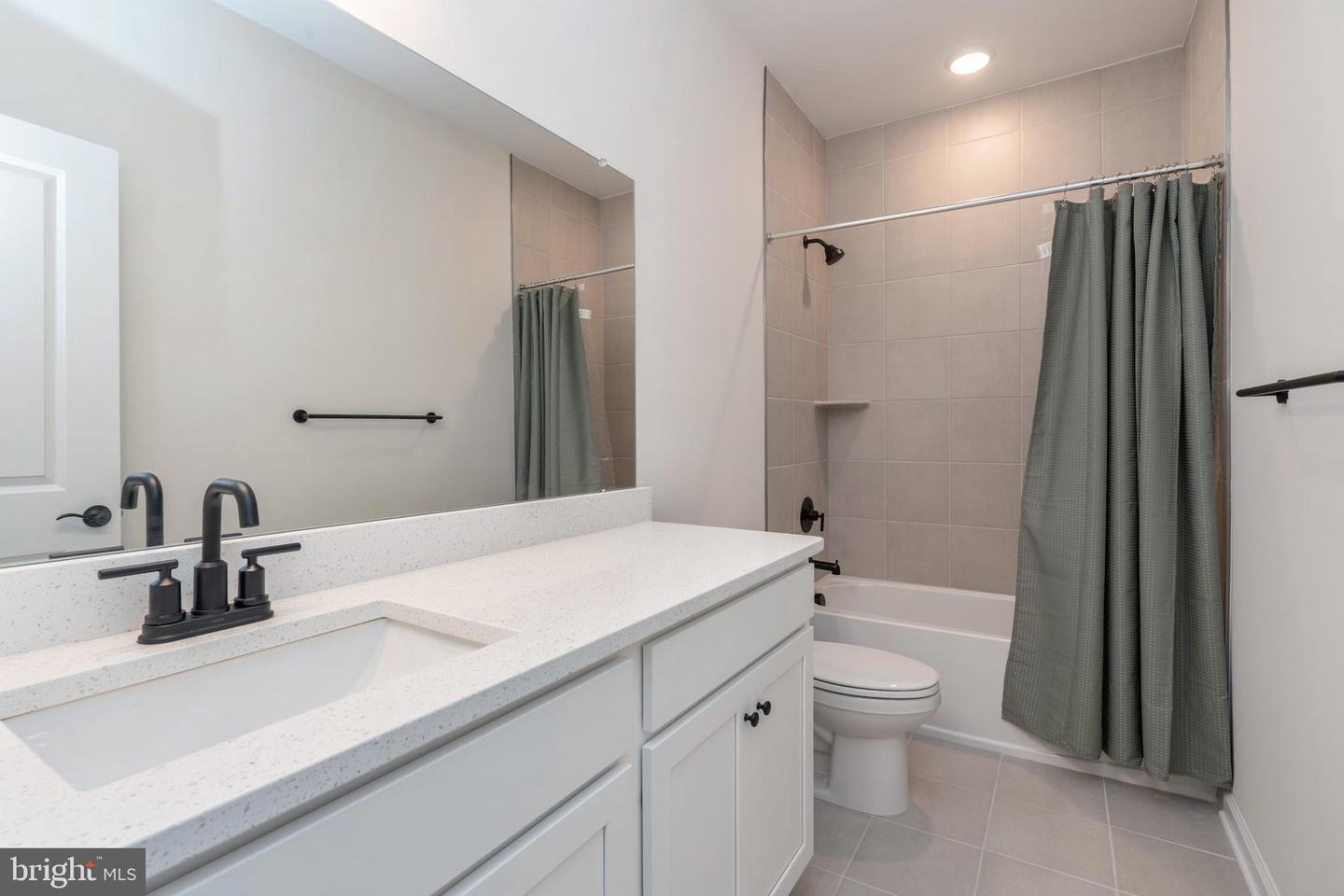 1210 Parker Blvd Property Photo 25