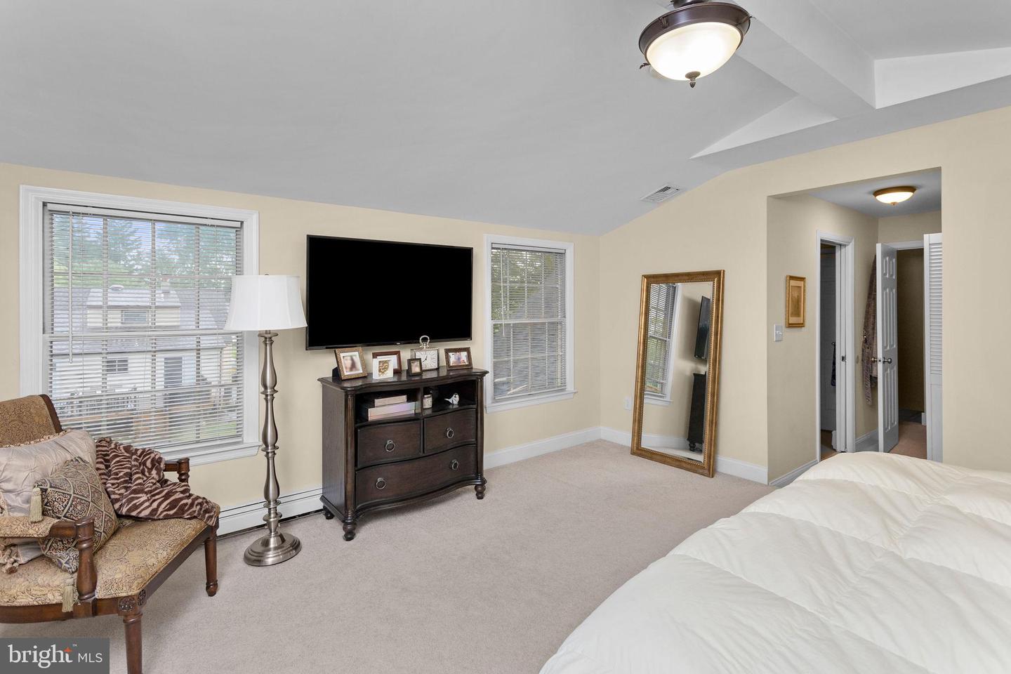 25 Elmore Ave Property Photo 17