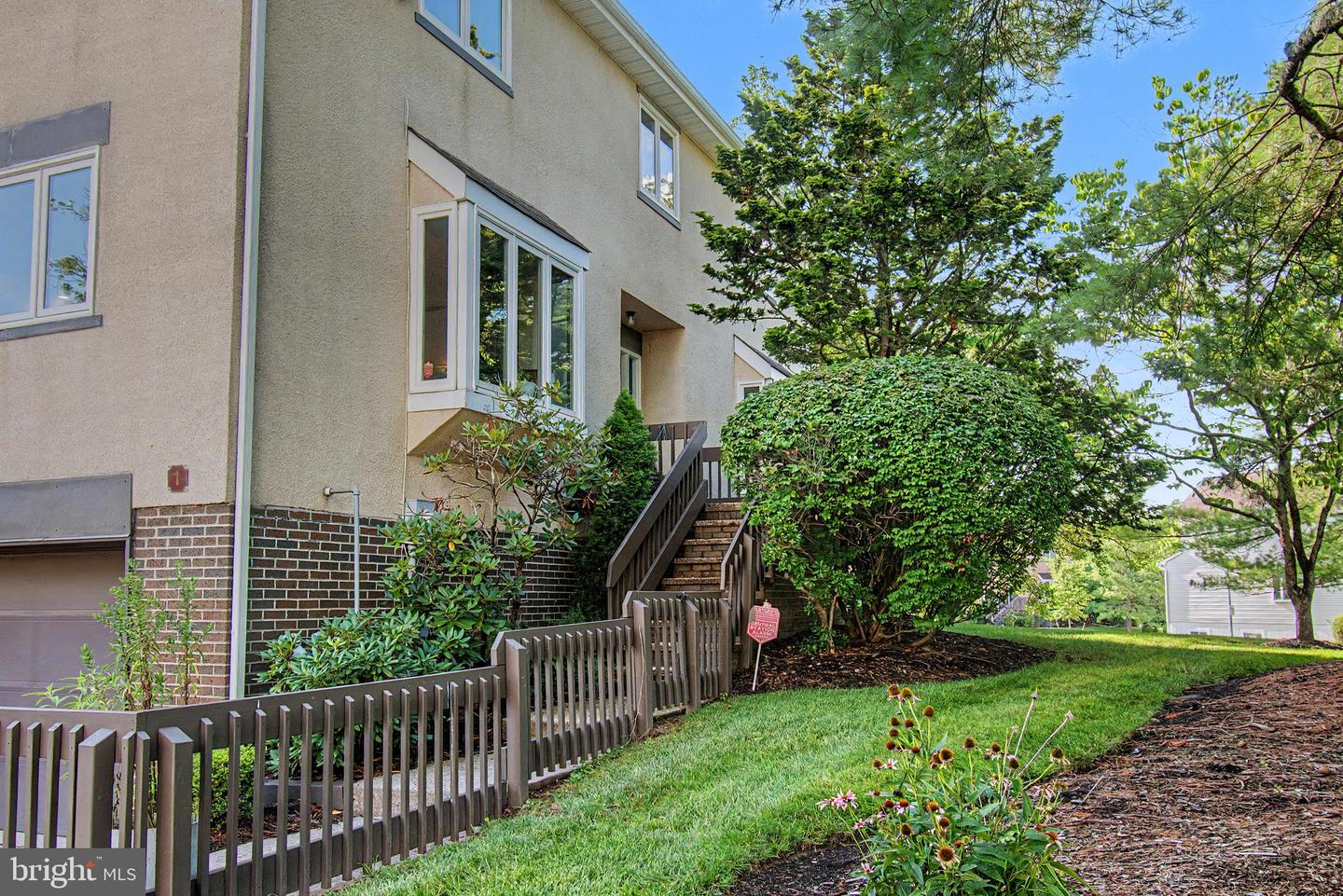 1 EXETER CT Property Photo 1