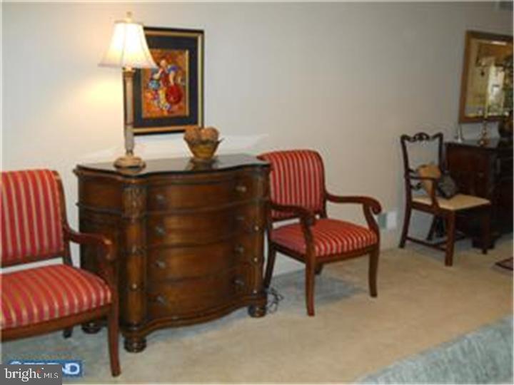 9 Lexington Ct Property Photo 5