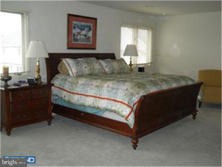 9 Lexington Ct Property Photo 6