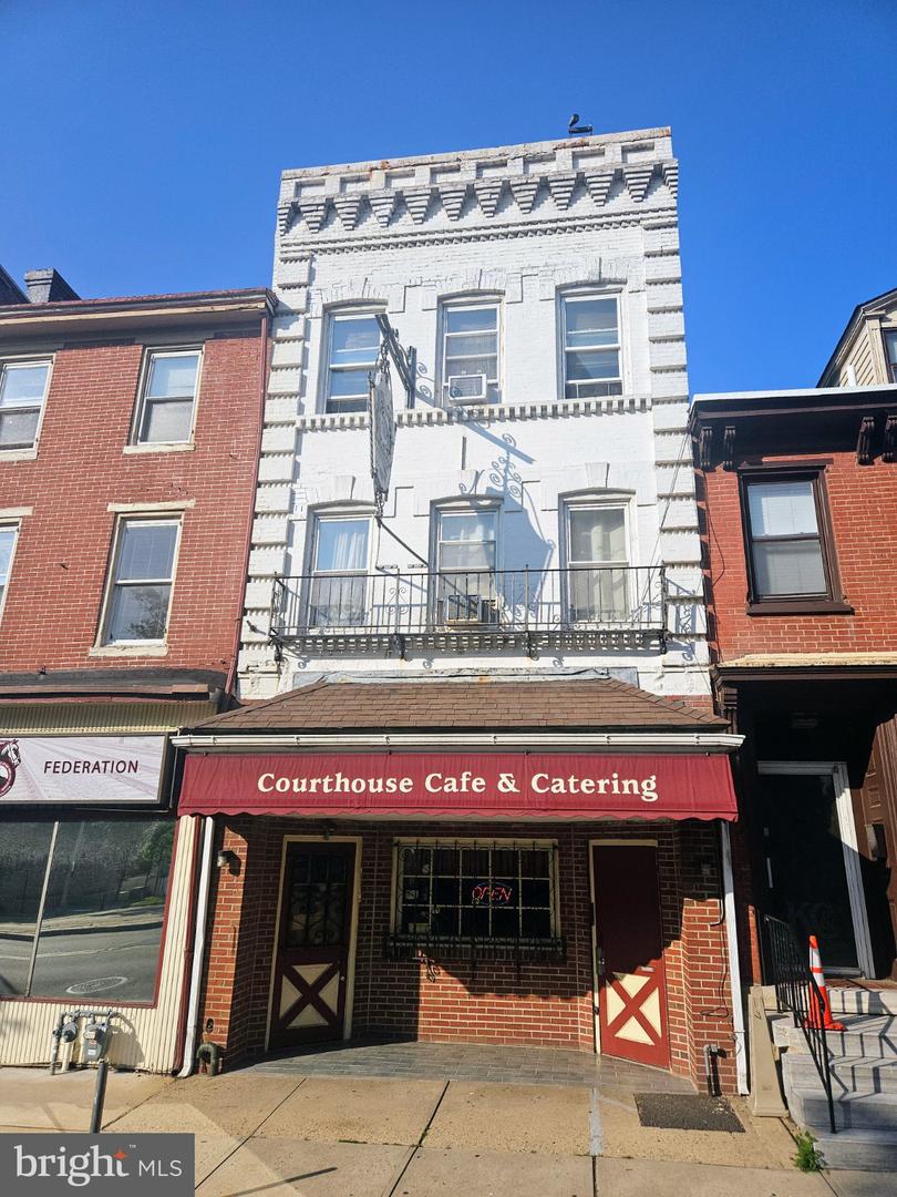 192 S Broad St Property Photo 1