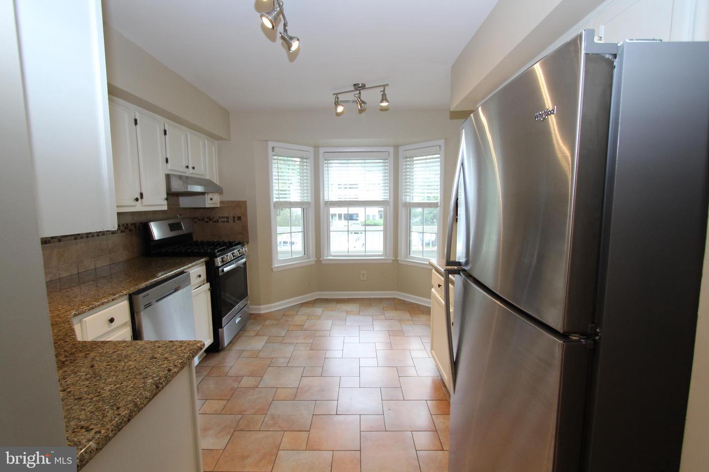 110 Biscayne Ct #8 Property Photo 11