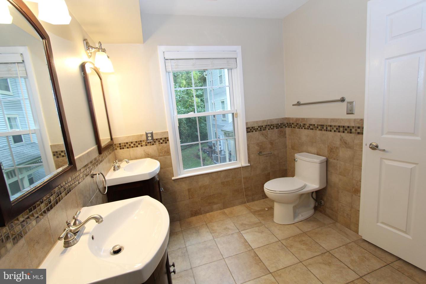 110 Biscayne Ct #8 Property Photo 16