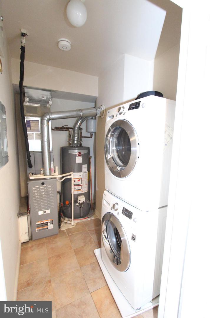 110 Biscayne Ct #8 Property Photo 23