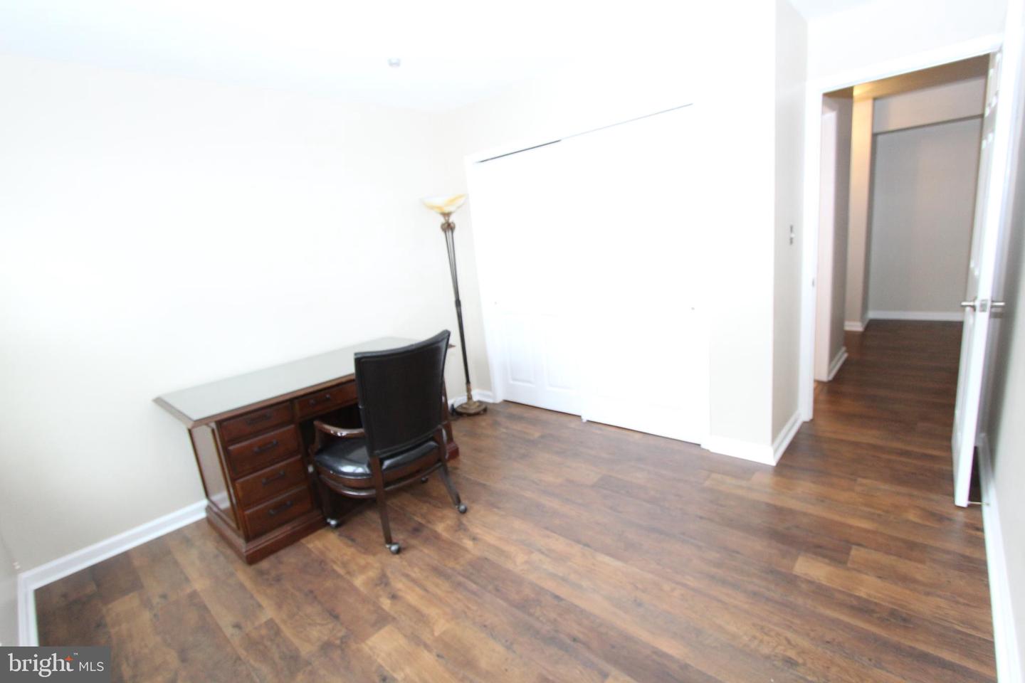 110 Biscayne Ct #8 Property Photo 27