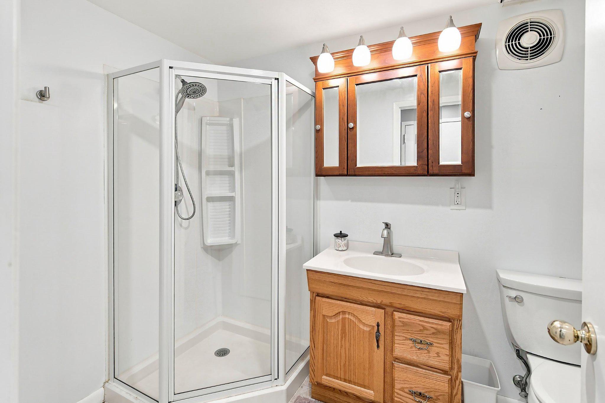 13 Gary Dr Property Photo 24