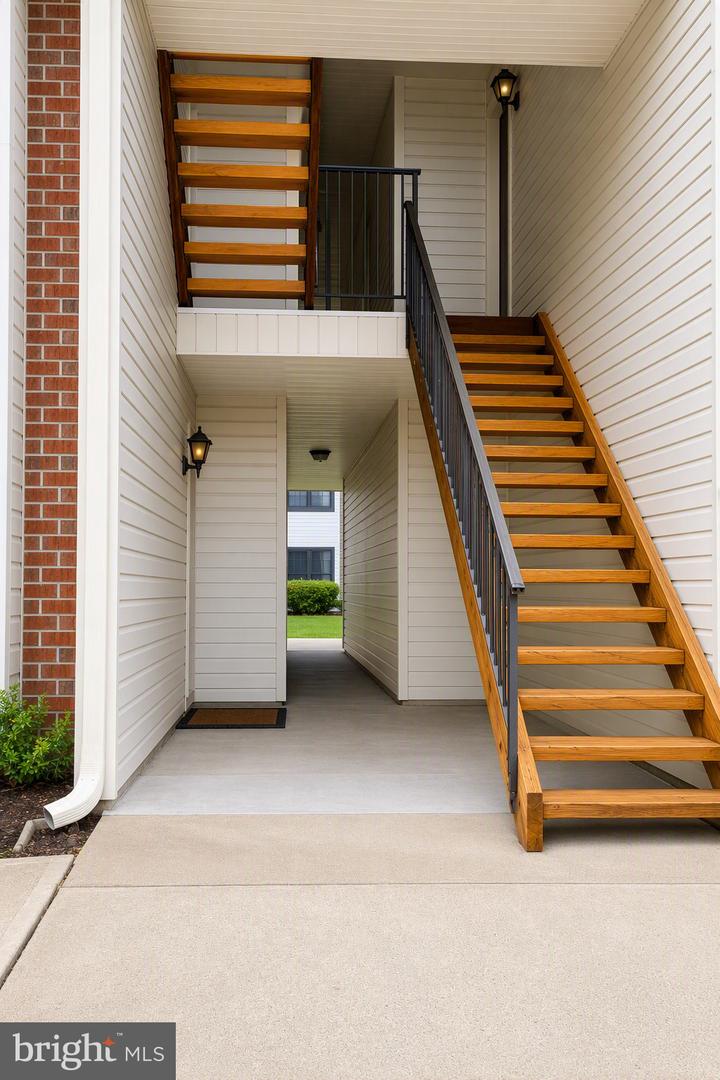 6 FEILER CT Property Photo 1