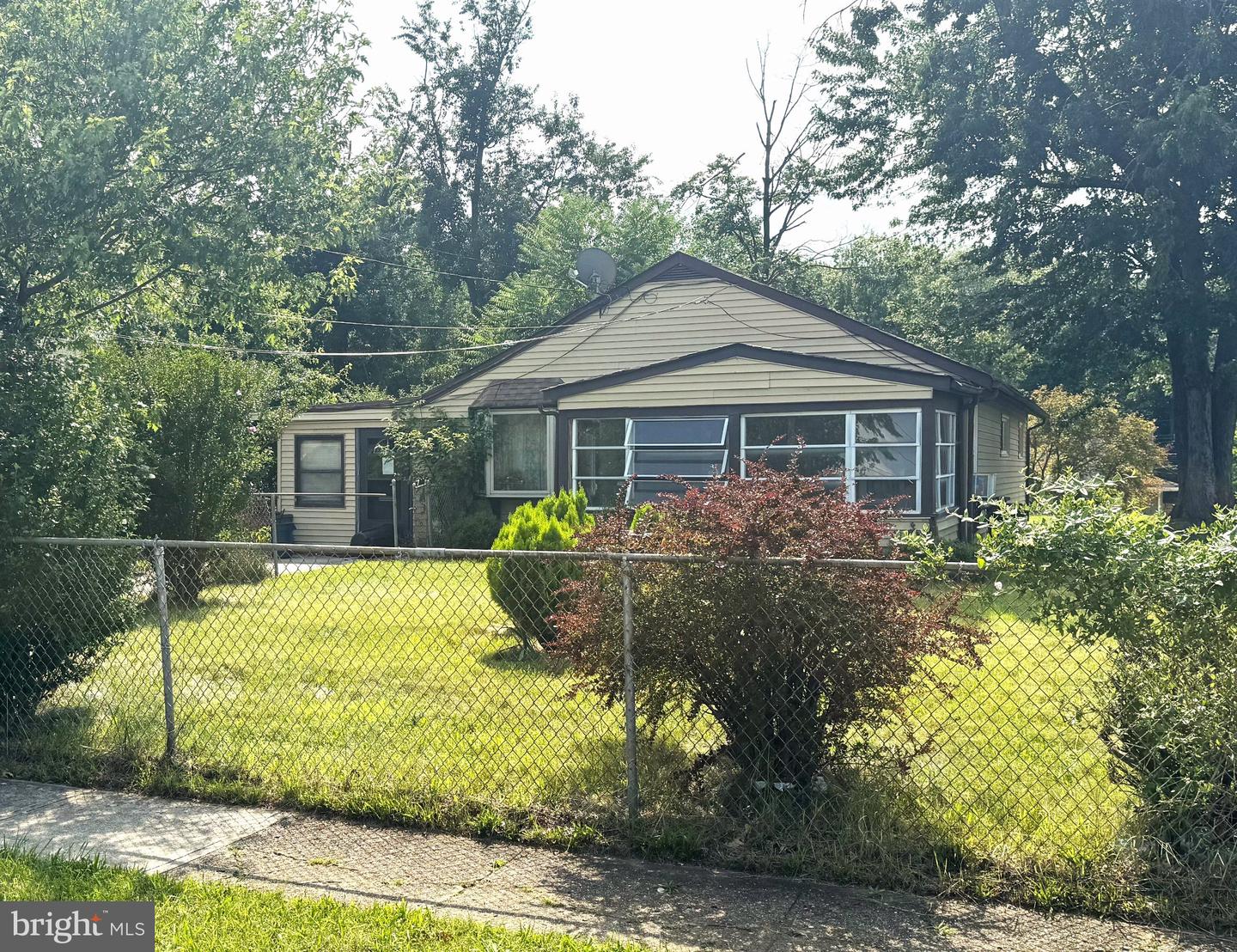 11 Dorset Dr Property Photo 1
