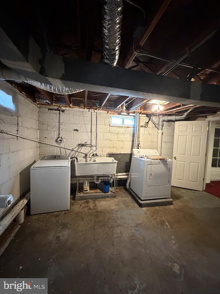 433 Randall Ave Property Photo 29