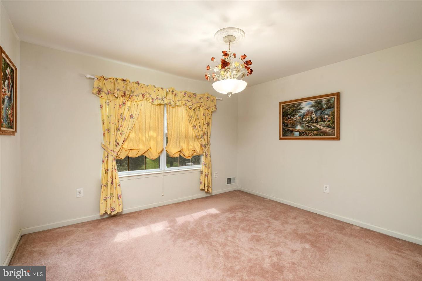 16 Wendover Rd Property Photo 23