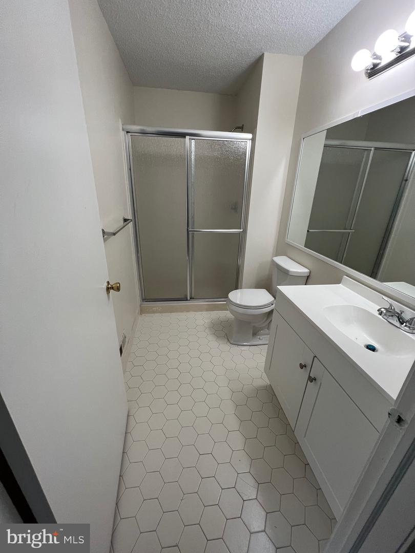 2 Rickard Ct Property Photo 14